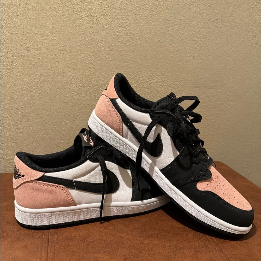 Air Jordan 1 Retro Low OG 'Bleached Coral'